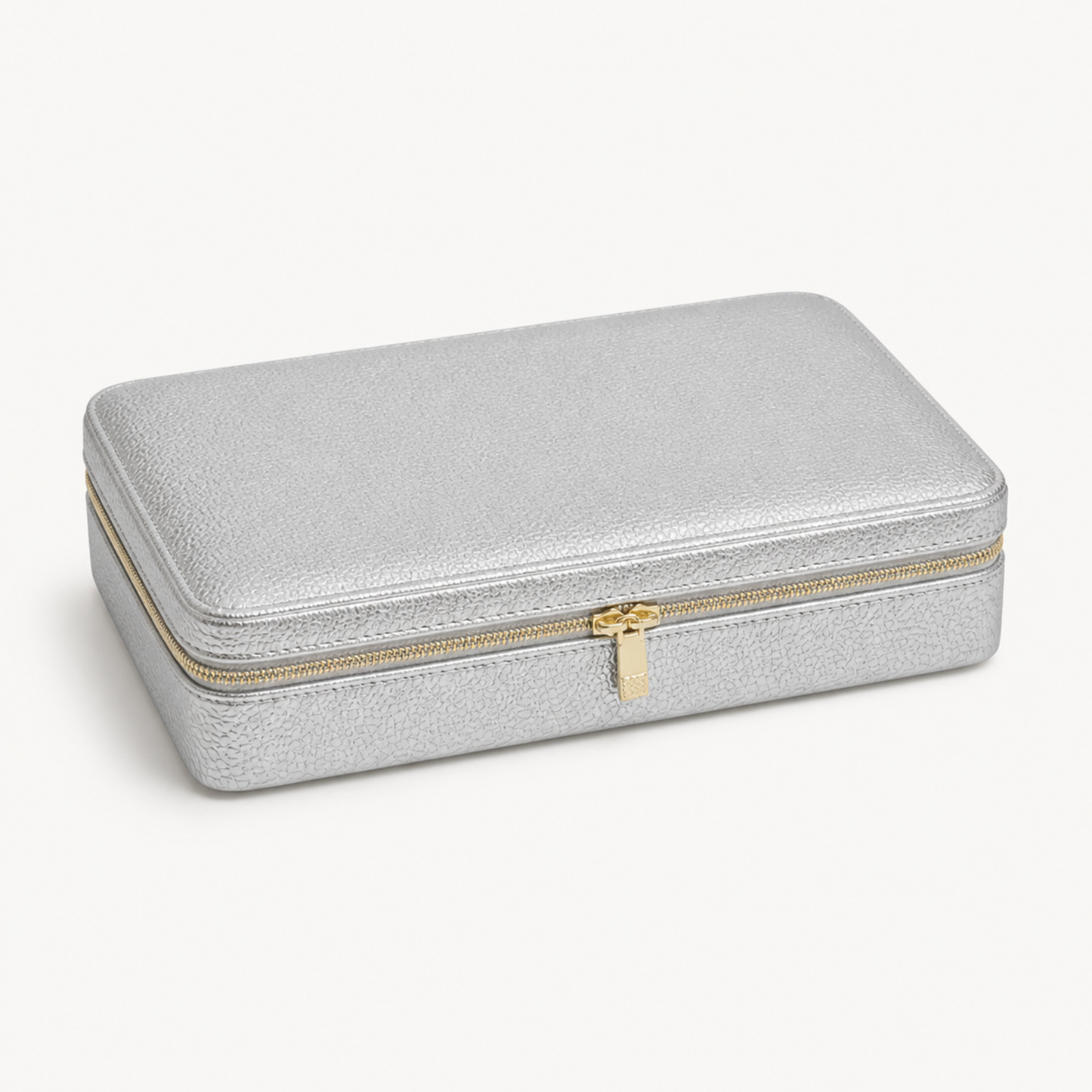 SILVER PEARLIZED JEWELRY TRAVEL CASE — closed